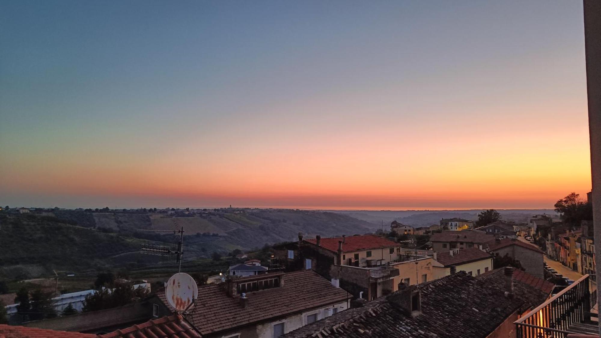 La Seconda Luna Pollutri Luaran gambar