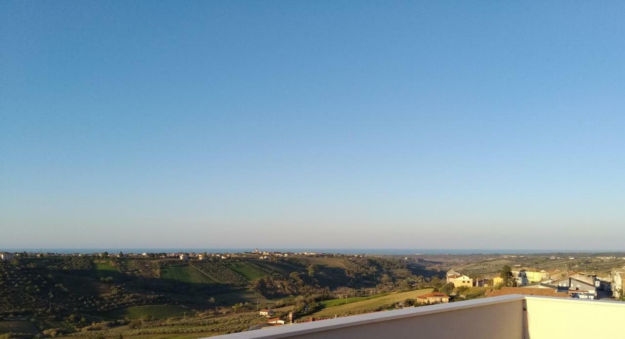 La Seconda Luna Pollutri Luaran gambar